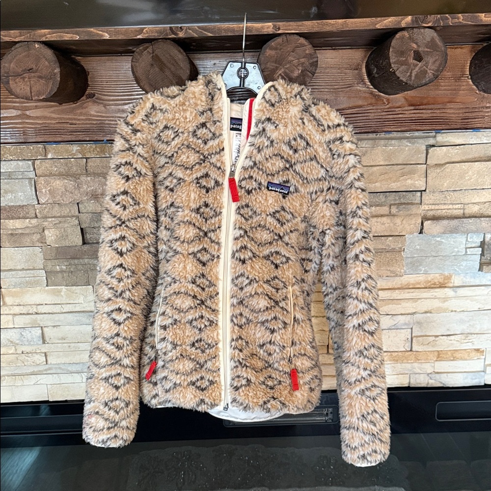 Patagonia Women's Teddy Jacket - Cream and Black